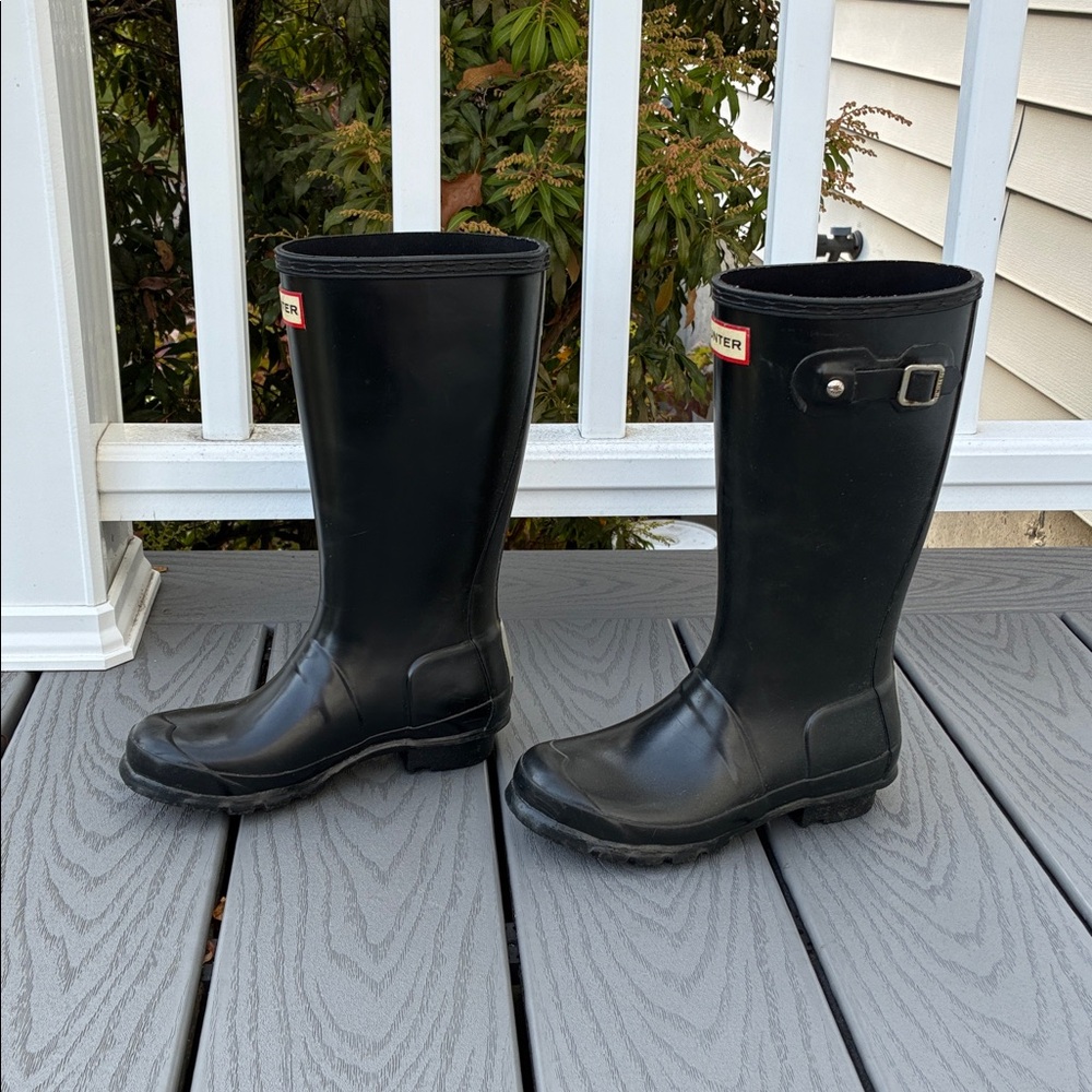 Hunter Unisex Rubber Rain Boots Waterproof Black Glossy US Size 2 Boy/3 Girl